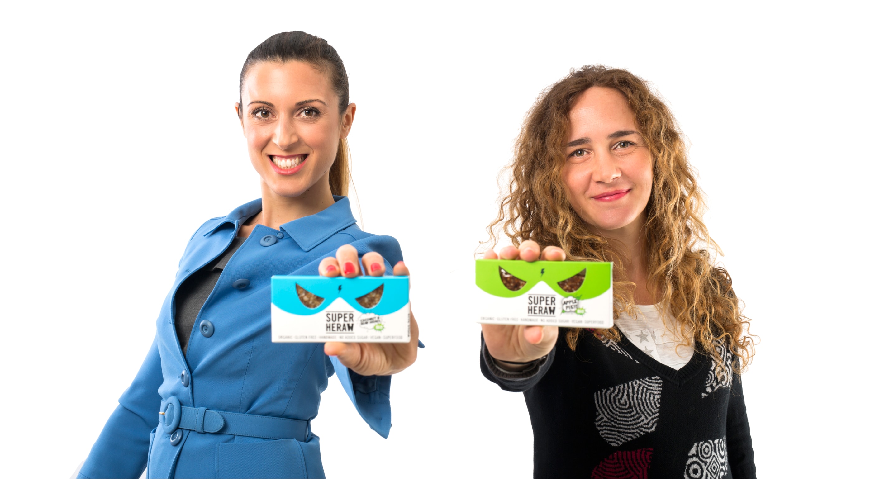 veronika showing superheraw bar